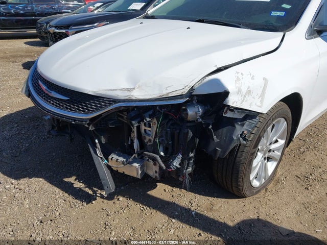 Aukcja sprzedaży 2015 Chrysler 200 Limited, vin: 1C3CCCAB7FN682025, numer aukcji: 44414903