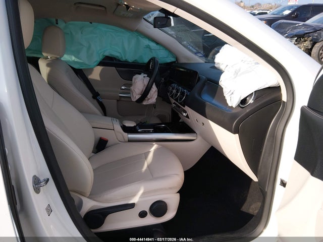 2022 MERCEDES-BENZ GLA 250 W1N4N4GB6NJ395457 Photo 4