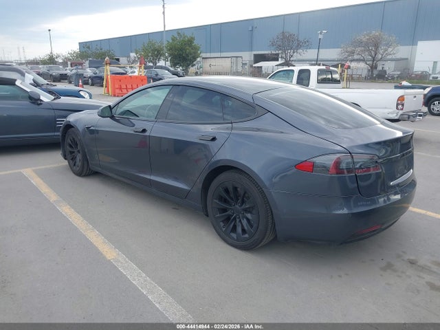 2019 TESLA MODEL S 5YJSA1E26KF303987 Photo 2