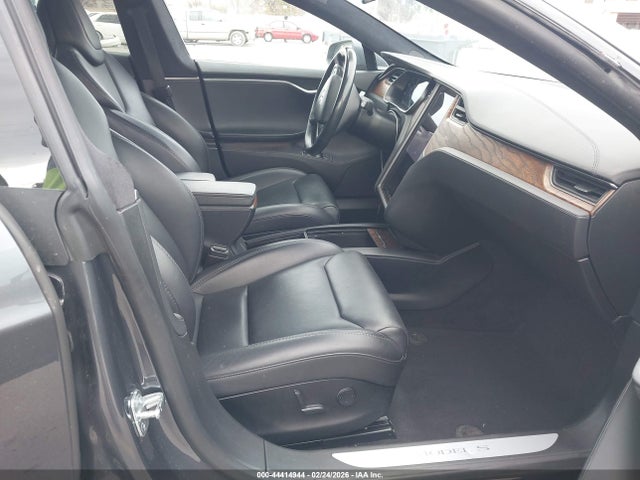 2019 TESLA MODEL S 5YJSA1E26KF303987 Photo 4