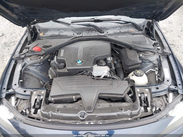 44414972 :رقم المزاد ، WBA3C3C54FK200712 vin ، 2015 Bmw 320i Xdrive مزاد بيع