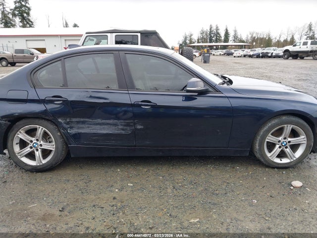 44414972 :رقم المزاد ، WBA3C3C54FK200712 vin ، 2015 Bmw 320i Xdrive مزاد بيع