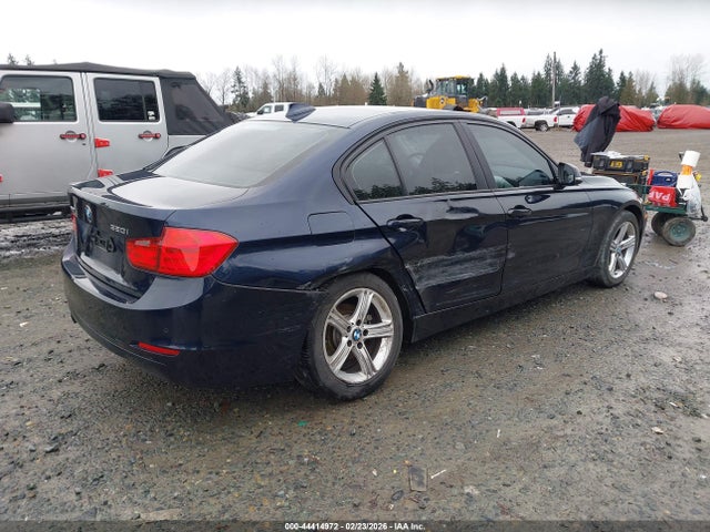 44414972 :رقم المزاد ، WBA3C3C54FK200712 vin ، 2015 Bmw 320i Xdrive مزاد بيع