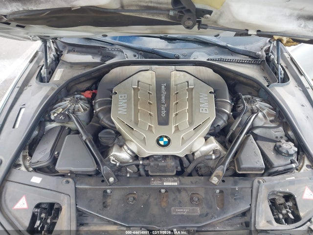 2011 Bmw 550i მანქანა იყიდება აუქციონზე, vin: WBAFR9C51BC617921, აუქციონის ნომერი: 44414981