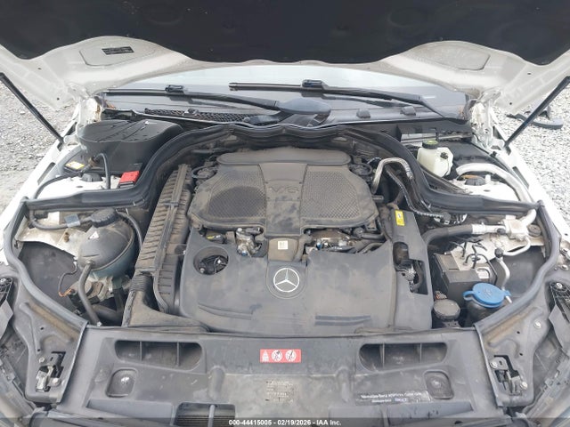 2014 Mercedes-benz C 300 Sport 4matic მანქანა იყიდება აუქციონზე, vin: WDDGF8AB3ER319347, აუქციონის ნომერი: 44415005