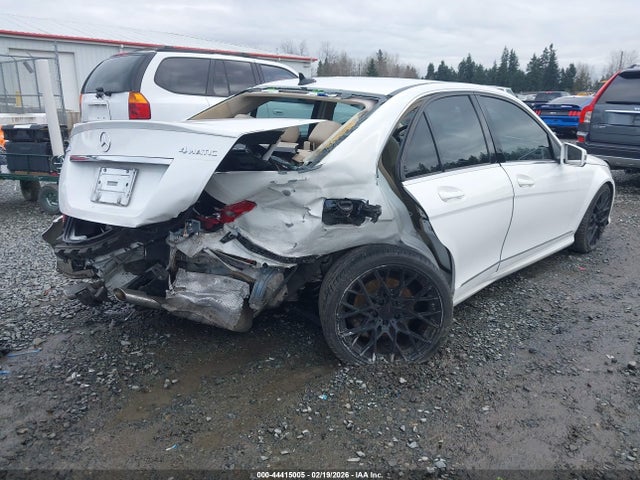2014 Mercedes-benz C 300 Sport 4matic მანქანა იყიდება აუქციონზე, vin: WDDGF8AB3ER319347, აუქციონის ნომერი: 44415005