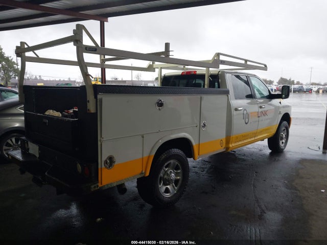 Aukcja sprzedaży 2017 Ram 3500 Slt  4x4 8' Box, vin: 3C63R3HL5HG638049, numer aukcji: 44415030