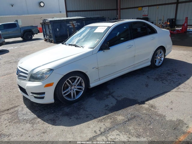 Продажа на аукционе авто 2012 Mercedes-benz C 250 Sport, vin: WDDGF4HB5CR222002, номер лота: 44415032