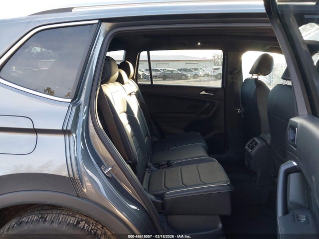 3VV4B7AX8PM056714 Volkswagen Tiguan 2.0t Sel R-line