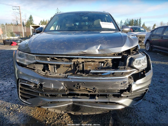 3VV4B7AX8PM056714 Volkswagen Tiguan 2.0t Sel R-line