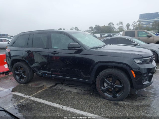 1C4RJHAG5PC586430 Jeep Grand Cherokee Altitude 4x4