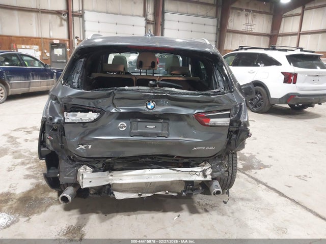 2022 BMW X1 WBXJG9C07N5U58616 Photo 5
