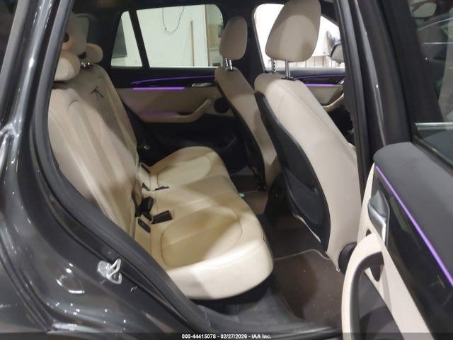 2022 BMW X1 WBXJG9C07N5U58616 Photo 7