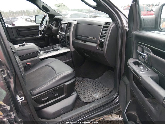 1C6RR7YT8JS161794 RAM 1500 Rebel 4x4 5&#039;7 Box