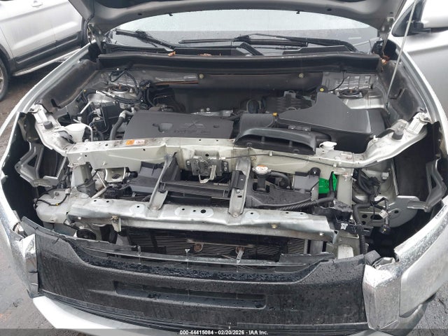 2018 MITSUBISHI OUTLANDER JA4AZ3A31JZ070571 Photo 9