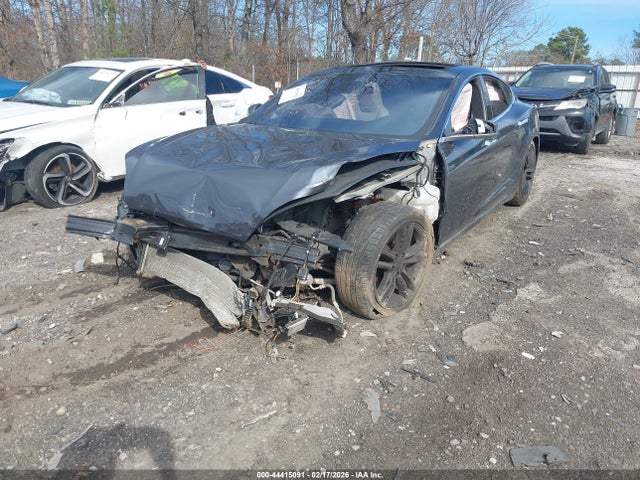 2015 TESLA MODEL S 5YJSA1E22FF110855 Photo 1