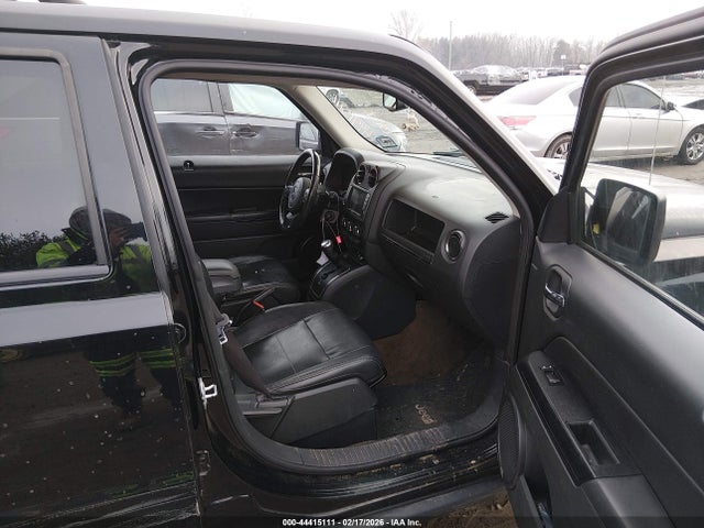 Продаж на аукціоні авто 2016 Jeep Patriot High Altitude Edition, vin: 1C4NJRFB1GD639264, номер лоту: 44415111