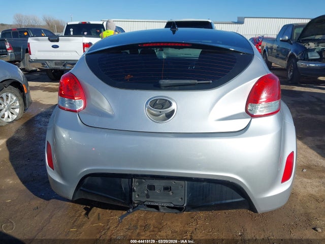 44415129 :رقم المزاد ، KMHTC6AD9HU324086 vin ، 2017 Hyundai Veloster Value Edition مزاد بيع