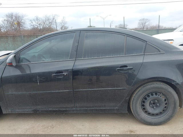 1G1PC5SH2G7155388 Chevrolet Cruze Limited Ls Auto