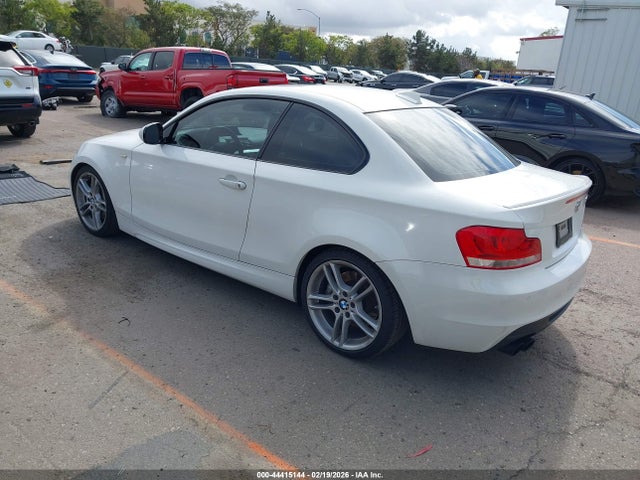 44415144 :رقم المزاد ، WBAUC9C59DVM13772 vin ، 2013 Bmw 135i مزاد بيع