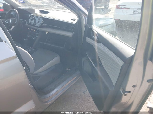44415168 :رقم المزاد ، 3VVCX7B28PM367835 vin ، 2023 Volkswagen Taos 1.5t S مزاد بيع