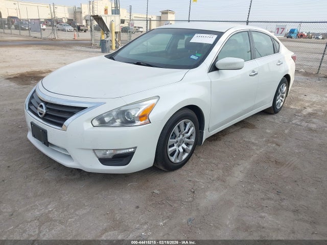 1N4AL3AP2FN368268 Nissan Altima 2.5 S