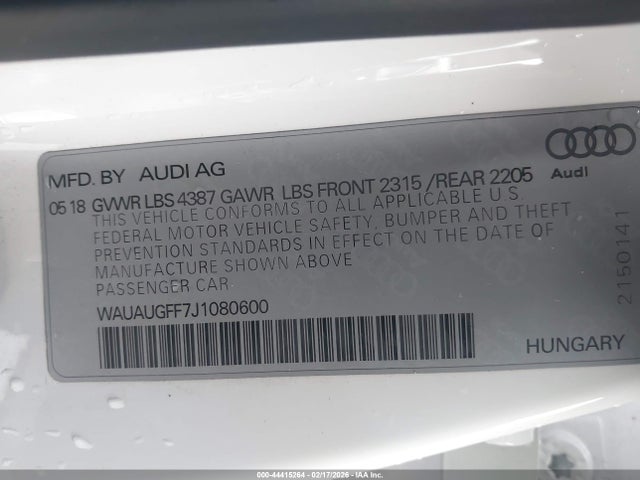2018 AUDI A3 WAUAUGFF7J1080600 Photo 8