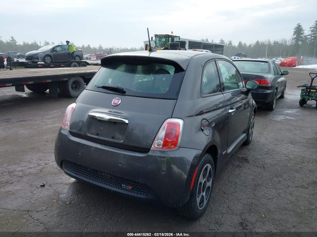 2018 FIAT 500E 3C3CFFGE6JT471708 Photo 3