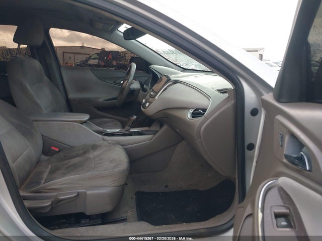 1G1ZD5ST7JF236510 Chevrolet MALIBU LT