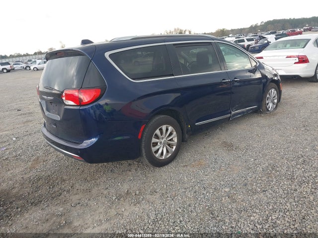 Продаж на аукціоні авто 2019 Chrysler Pacifica Touring L, vin: 2C4RC1BG1KR561069, номер лоту: 44415269