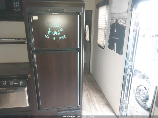 Genesis Supreme 2018 1G91BEL20JP467054 Image 13