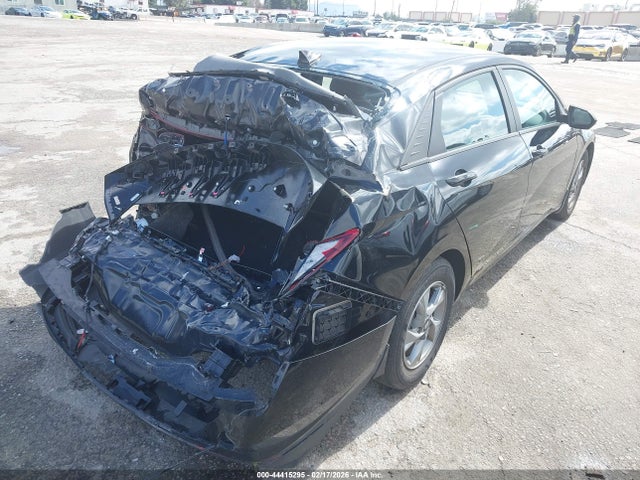5NPLL4AG6NH074279 Hyundai ELANTRA SE