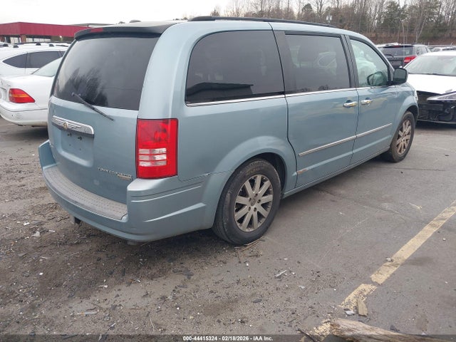 44415324 :رقم المزاد ، 2A4RR5DX4AR193045 vin ، 2010 Chrysler Town & Country Touring مزاد بيع
