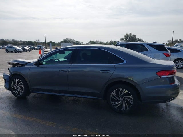 Продаж на аукціоні авто 2020 Volkswagen Passat 2.0t Se, vin: 1VWSA7A35LC015780, номер лоту: 44415336