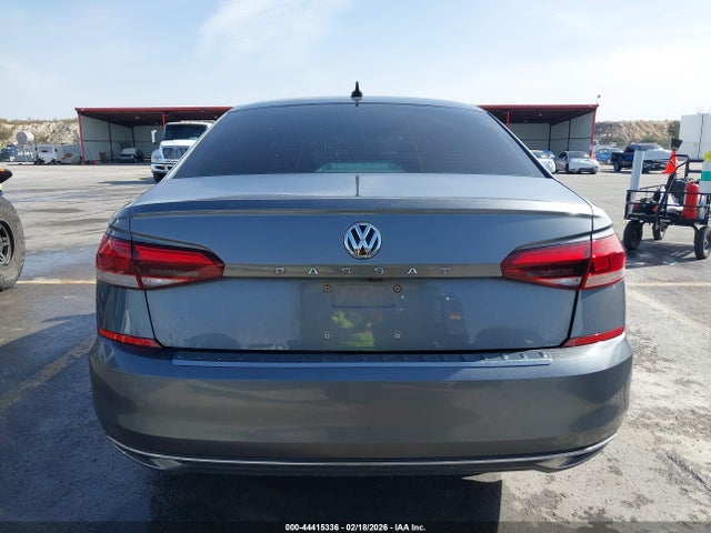 Продаж на аукціоні авто 2020 Volkswagen Passat 2.0t Se, vin: 1VWSA7A35LC015780, номер лоту: 44415336