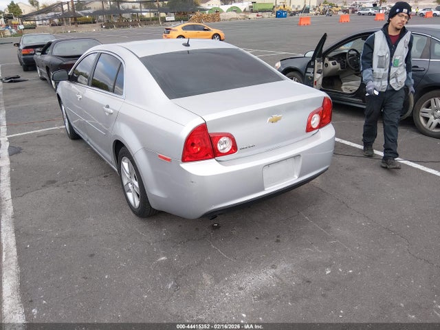 2011 CHEVROLET MALIBU 1G1ZB5E15BF138139 Photo 2