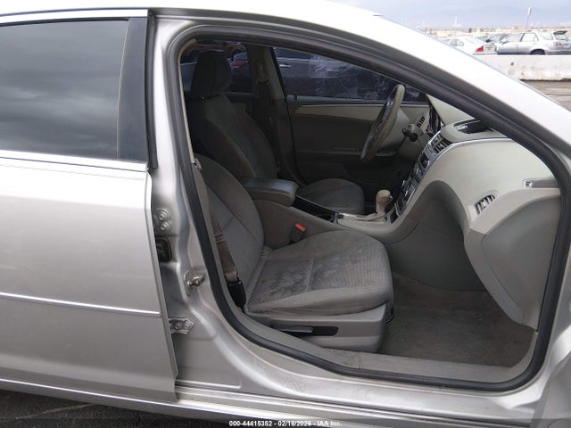 2011 CHEVROLET MALIBU 1G1ZB5E15BF138139 Photo 4