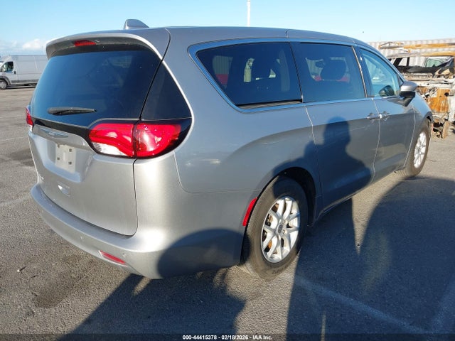 2C4RC1DG4HR741300 Chrysler Pacifica Touring