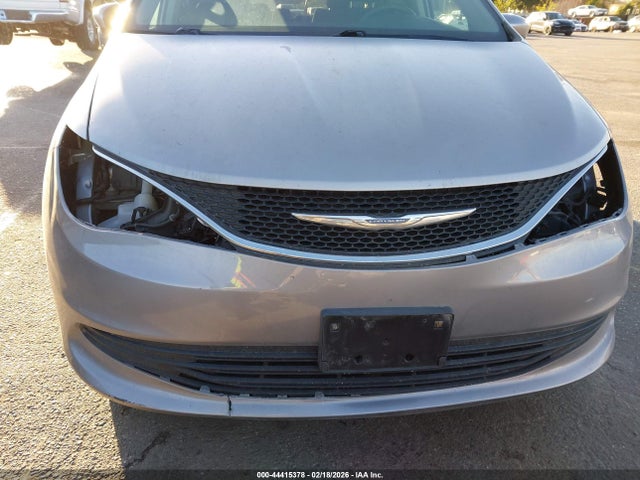 2C4RC1DG4HR741300 Chrysler Pacifica Touring
