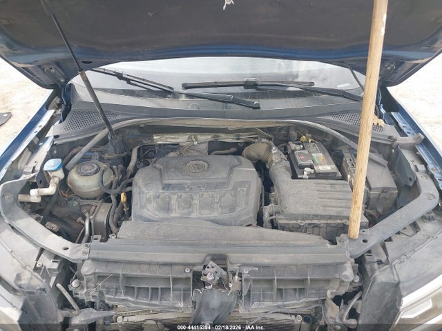 2018 Volkswagen Tiguan 2.0t Sel Premium მანქანა იყიდება აუქციონზე, vin: 3VV4B7AX4JM012040, აუქციონის ნომერი: 44415394