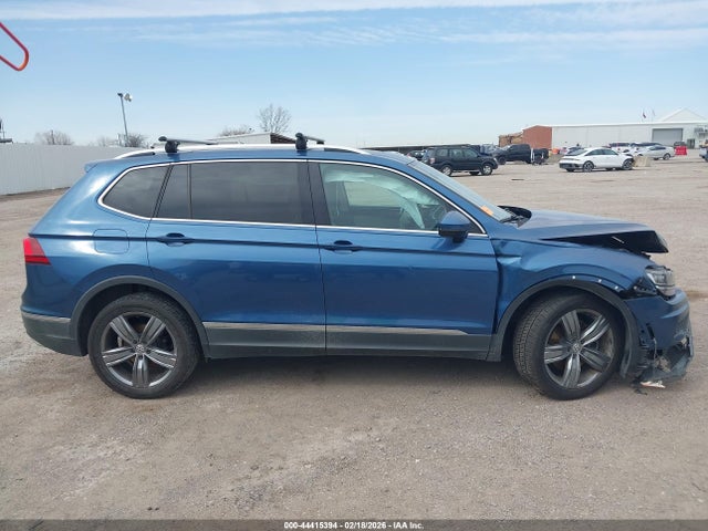 2018 Volkswagen Tiguan 2.0t Sel Premium მანქანა იყიდება აუქციონზე, vin: 3VV4B7AX4JM012040, აუქციონის ნომერი: 44415394