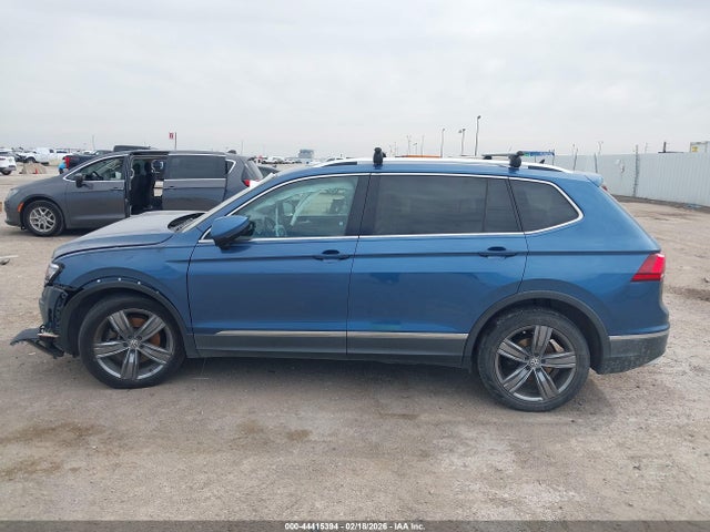 2018 Volkswagen Tiguan 2.0t Sel Premium მანქანა იყიდება აუქციონზე, vin: 3VV4B7AX4JM012040, აუქციონის ნომერი: 44415394