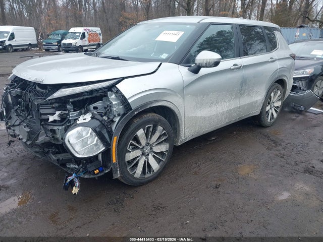 2025 MITSUBISHI OUTLANDER JA4J4VA84SZ024403 Photo 1