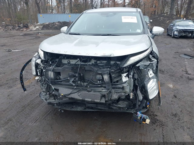 2025 MITSUBISHI OUTLANDER JA4J4VA84SZ024403 Photo 5