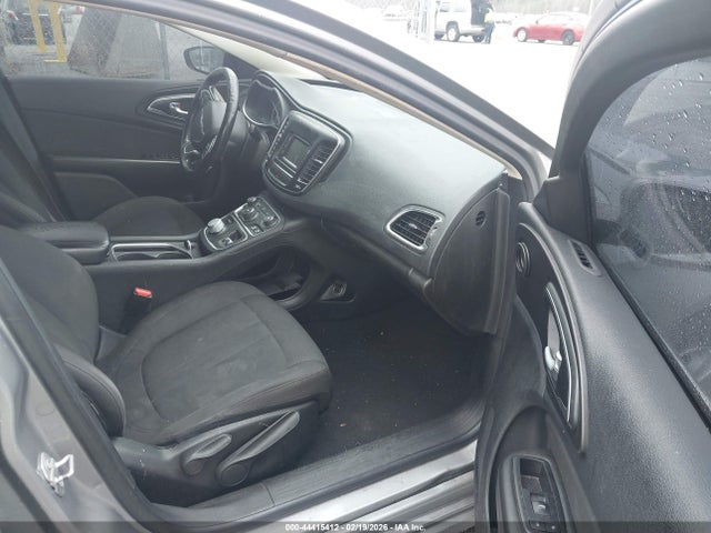 44415412 :رقم المزاد ، 1C3CCCAB8FN723360 vin ، 2015 Chrysler 200 Limited مزاد بيع