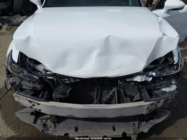 2017 LEXUS IS 200T JTHBA1D20H5055083 Photo 9