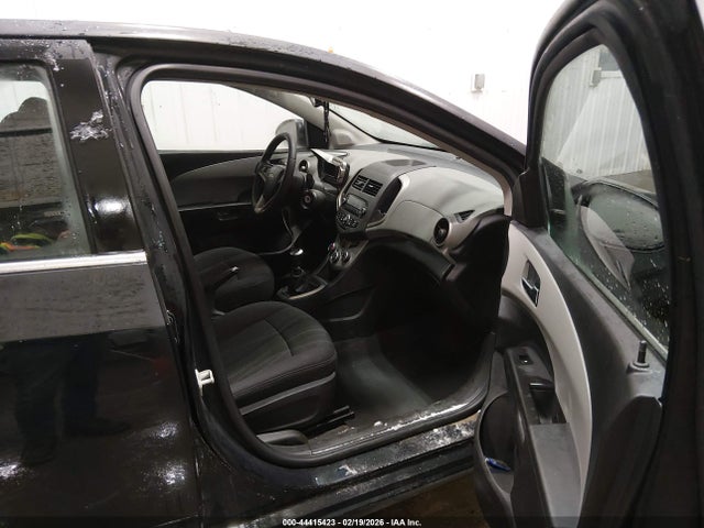 1G1JD6SG4E4162888 Chevrolet Sonic Lt Manual