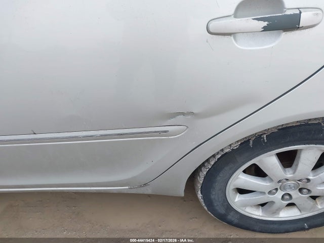 2002 Toyota Camry Xle V6 მანქანა იყიდება აუქციონზე, vin: 4T1BF30K52U001081, აუქციონის ნომერი: 44415424