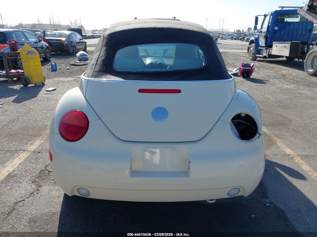 44415436 :رقم المزاد ، 3VWCM31Y85M318277 vin ، 2005 Volkswagen New Beetle Gls مزاد بيع