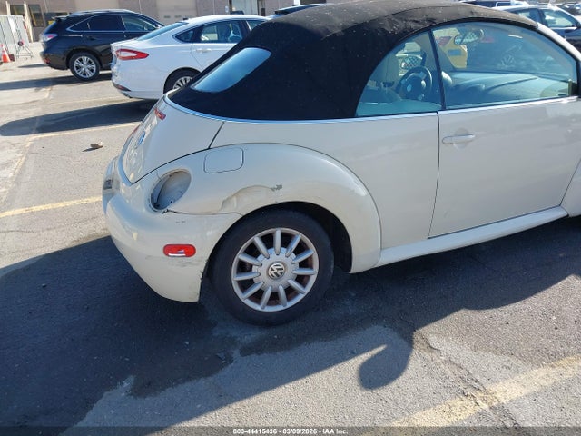 44415436 :رقم المزاد ، 3VWCM31Y85M318277 vin ، 2005 Volkswagen New Beetle Gls مزاد بيع